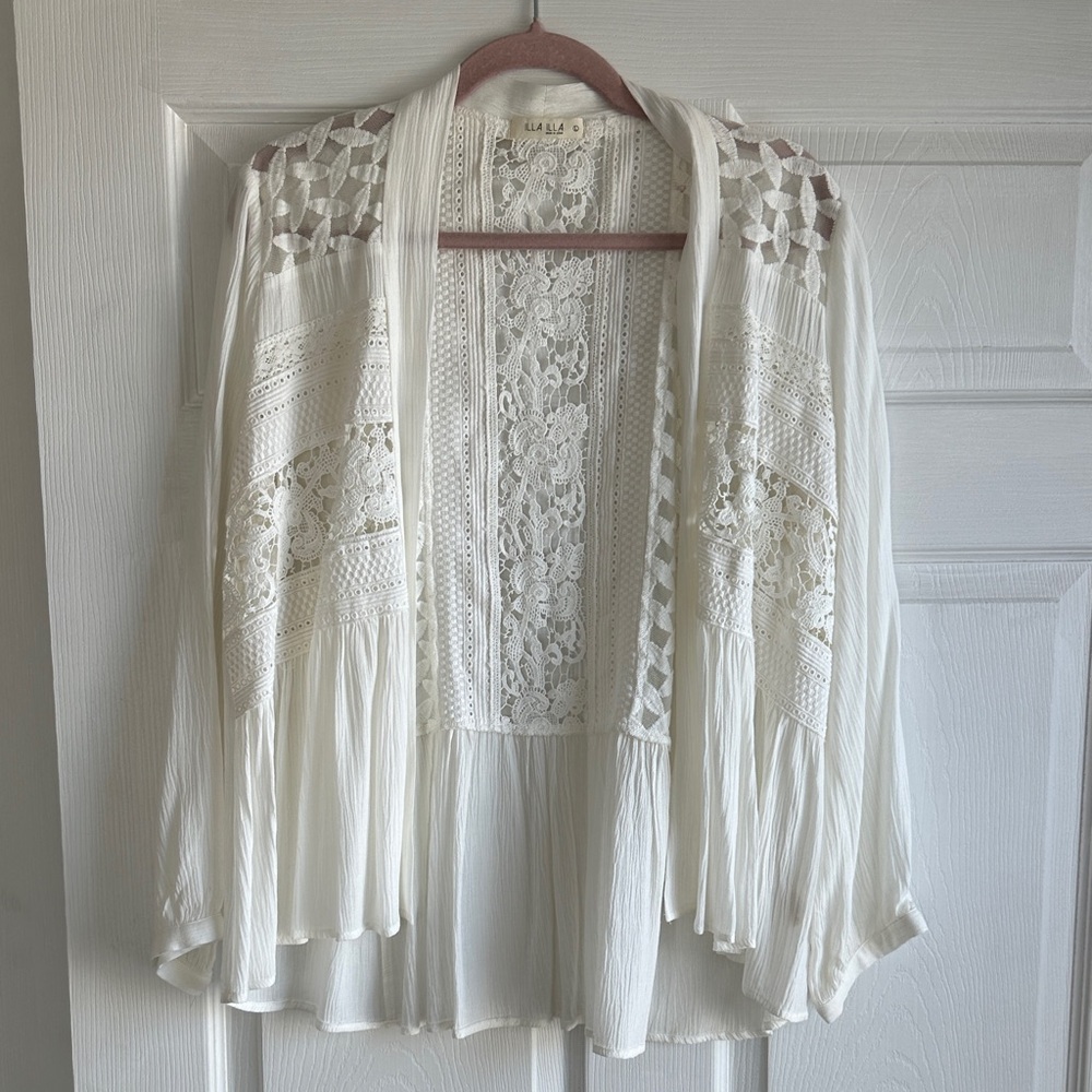 ILLA ILLA Cream Lace Detail Cardigan